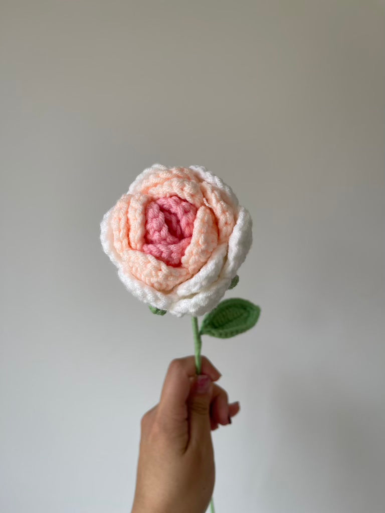 Yarntastic Long-lasting Flower Bouquet - Rose