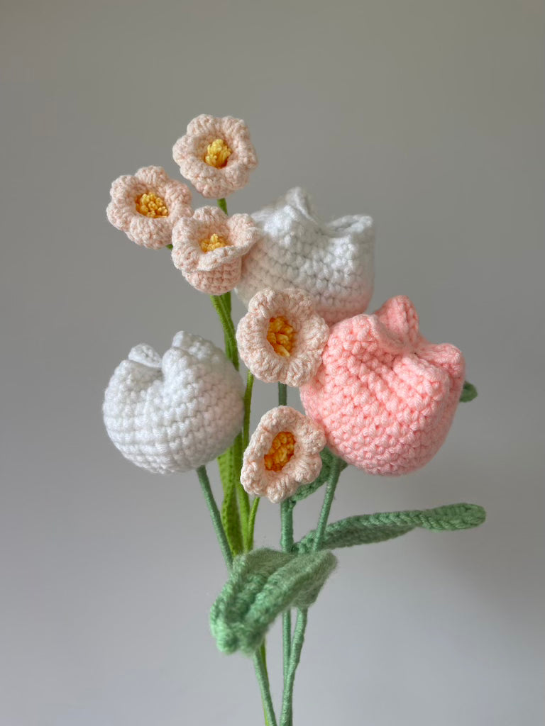 Yarntastic Long-lasting Flower Bouquet - Tulip